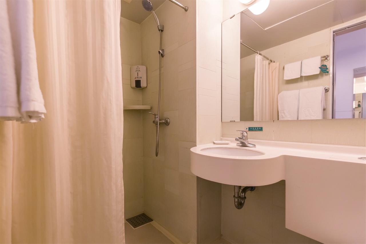 Jinjiang Inn Xianning Yinquan Avenue Hot Spring Hotel Eksteriør billede